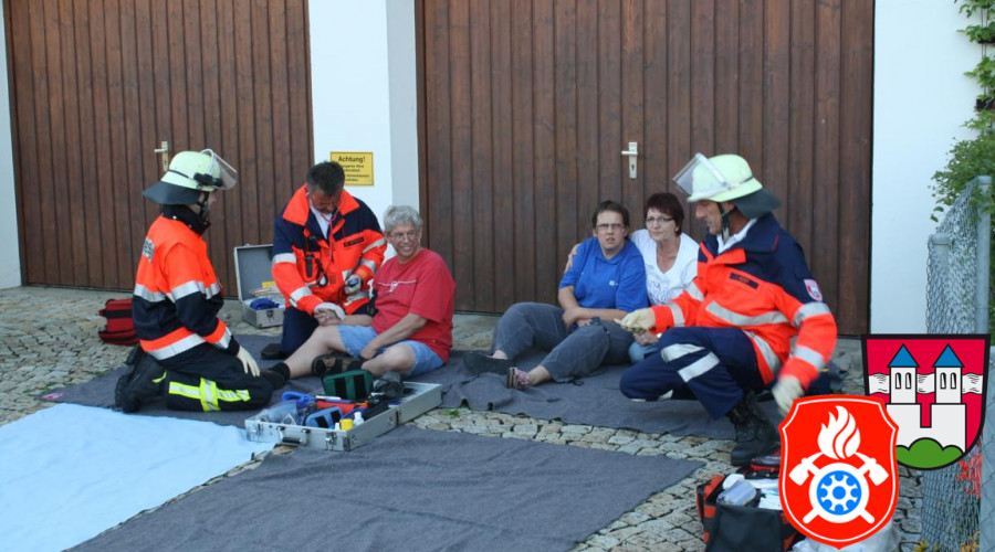 26 07 2011 3565 Wohnheim Asamweg Brand Uebung