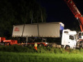 08 06 2011 2744 VU toedlich B15 Zainach PKW LKW