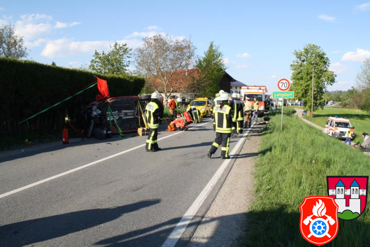 04 05 2012 5896 VU Lengdorf 2PKW