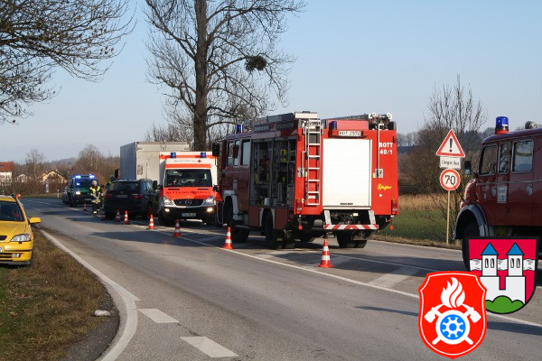 26 01 2012 5134 VU Alpma Auffahrunfall
