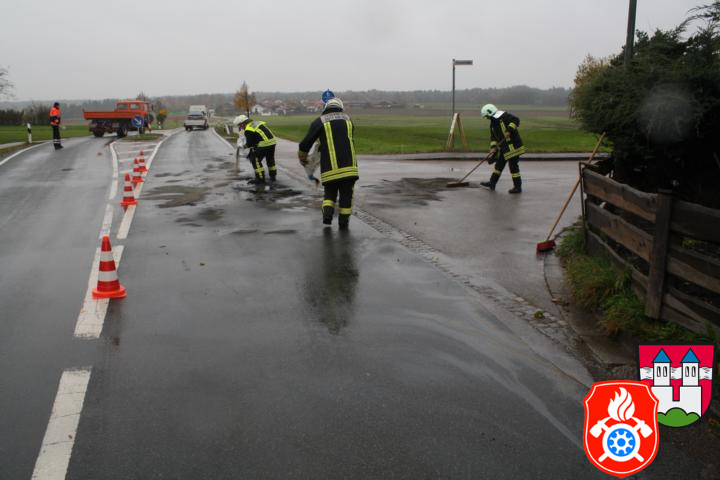 27 10 2012 7491 Oelspur AiblingerStrasse