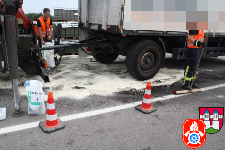 24 07 2013 0078 Oelspur Muenchener Strasse