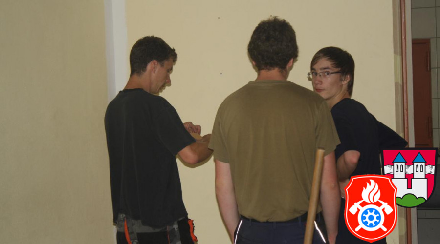 18.08.2011 Jugendraum renovieren 0025