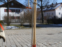 Mastwurf an Feurwehraxt