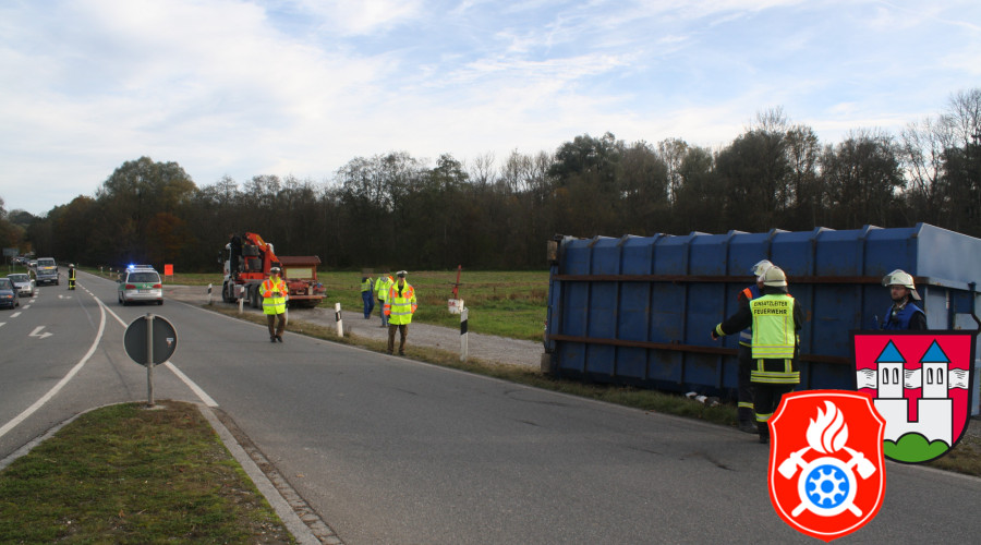 2016 10 24 VU B15AbzwGriesstaett LKW  13 