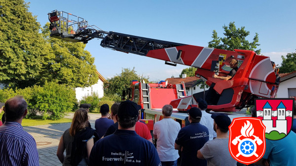 2018 07 12 Rosenbauer MAN Drehleiter Vorfuehrung  17 