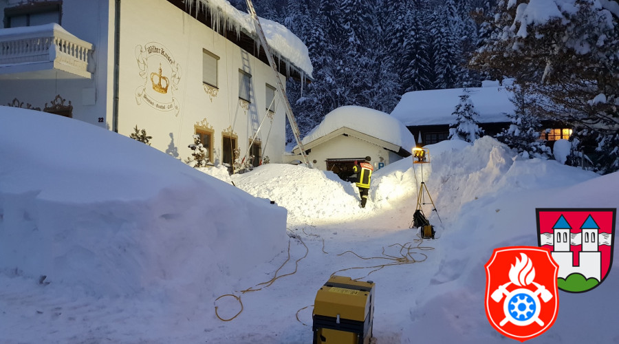 Sachrang Chiemgau Daecher Schneelast Unterstuetzung 8