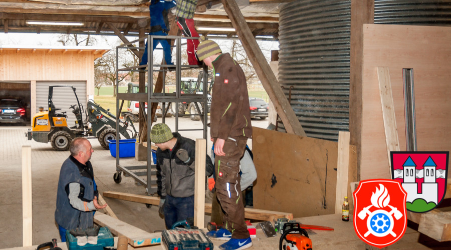 maibaum19 stueberl prep web 02032019 1007