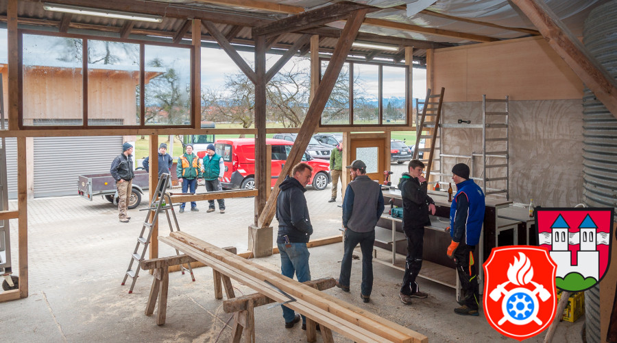 maibaum19 stueberl prep web 09032019 1011