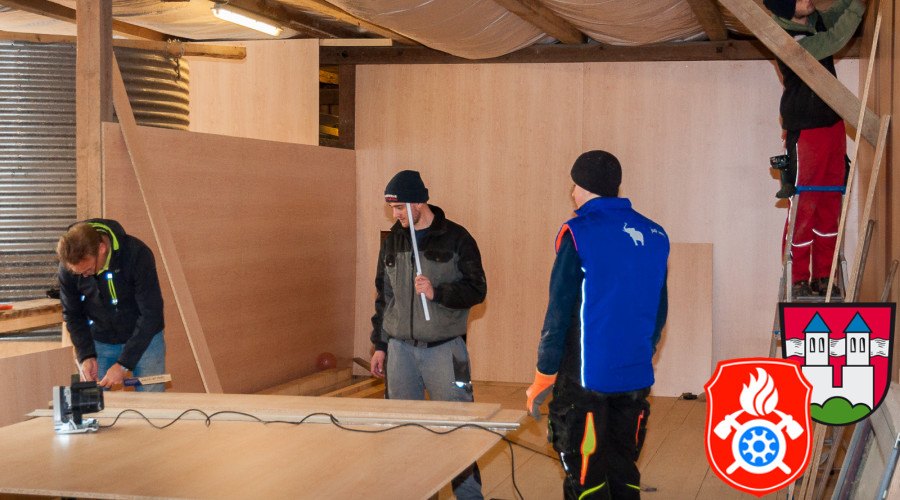 maibaum19 stueberl prep web 09032019 1015